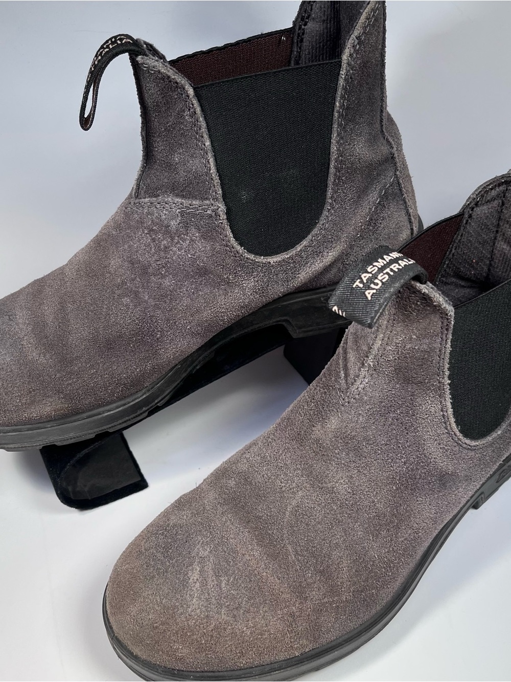 Blundstone Gray Suede Chelsea Ankle Boots AUS 6